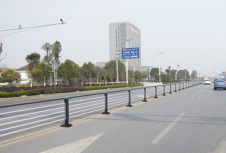 智能型市政護欄
