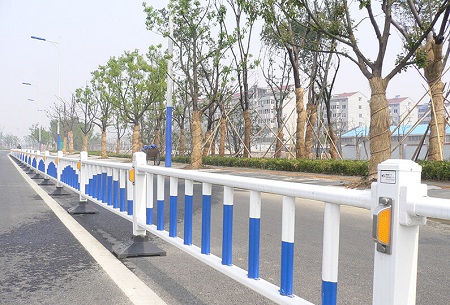 愛(ài)可青市政護(hù)欄